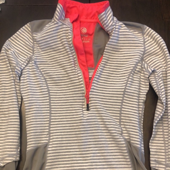 Tops - Active wear, pull over short zip